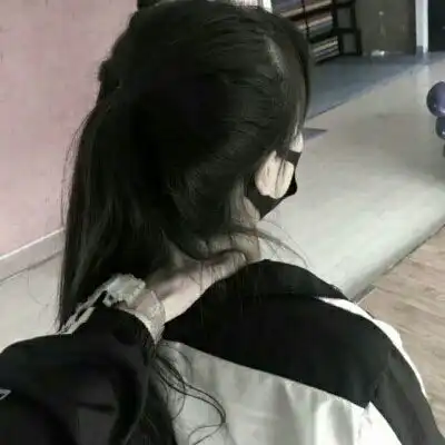 女生头像背影霸气高冷童年的回忆时间过的真快
