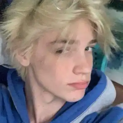 超酷男生头像
