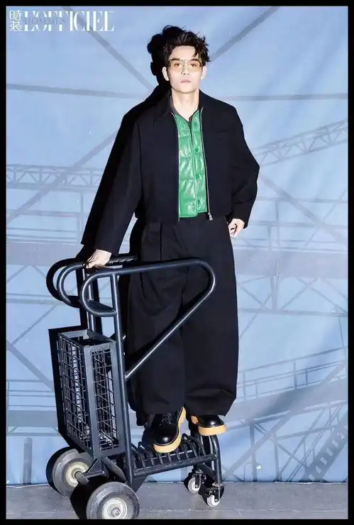 王凯时尚造型带来的致命心动
