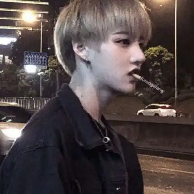 一套男生头像真实8张男生图片高清生活照