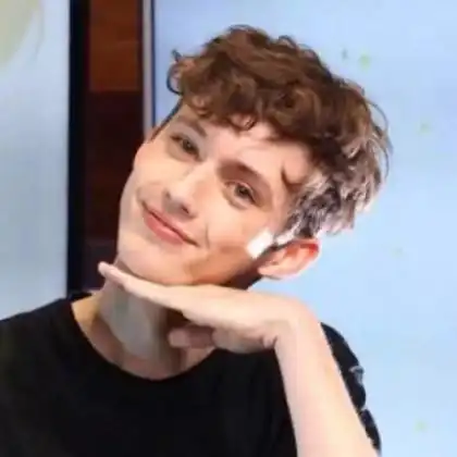 2019帅气有个性欧美男生头像ins风高清图片
