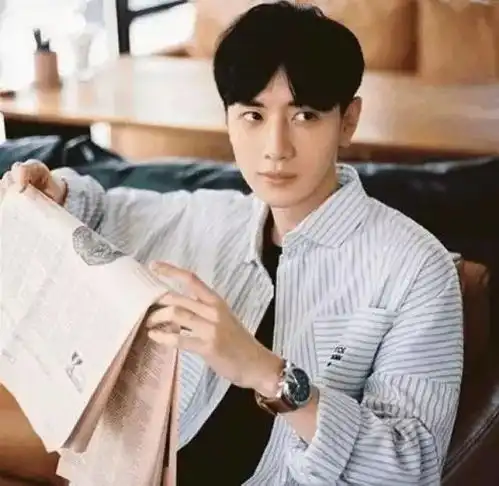 2018男生发型流行趋势,换这8款发型准帅
