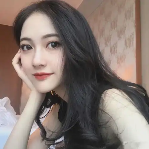 只有爱你入骨的男人,才会有这5个情不自禁的表现,藏都藏不住
