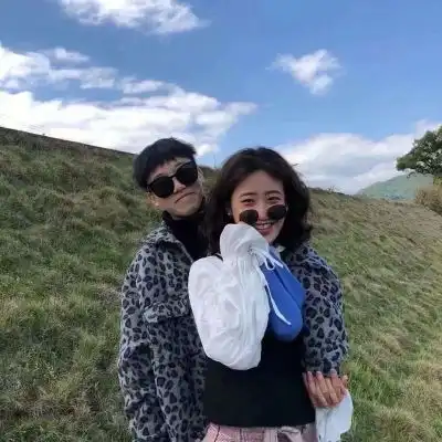 蓝天白云,有你有我
