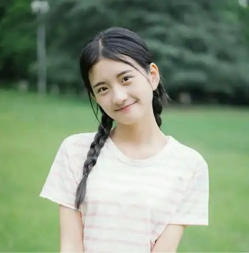 好看的闺蜜头像,真人动漫都可以,最好是要真人
