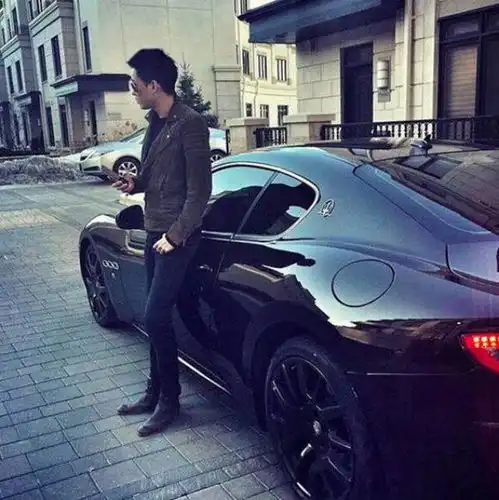 微信头像到底有多重要伪装文件传输助手的那个亮了
