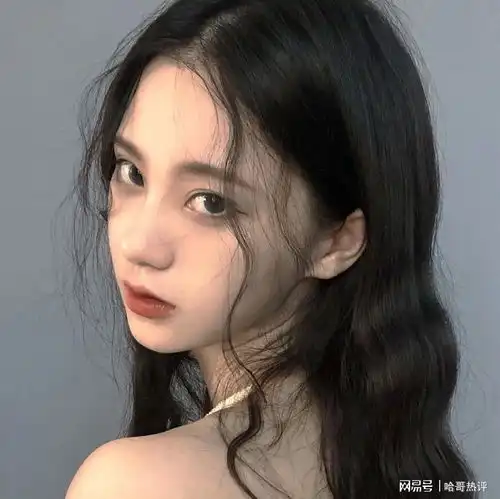 网易云热评他并不喜欢你,只是喜欢被你喜欢的感觉
