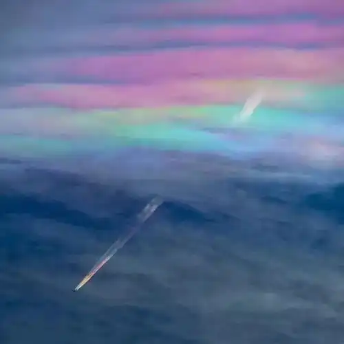 给大家介绍下,这是我的朋友圈背景图
