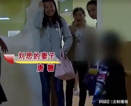 2019年单纯男孩娶了未婚妈妈,婚后称妻子是老江湖,坦言玩不过她
