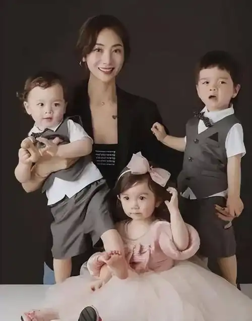 山东29岁女子重金买国外精子,执意生下混血三胞胎,如今怎样了
