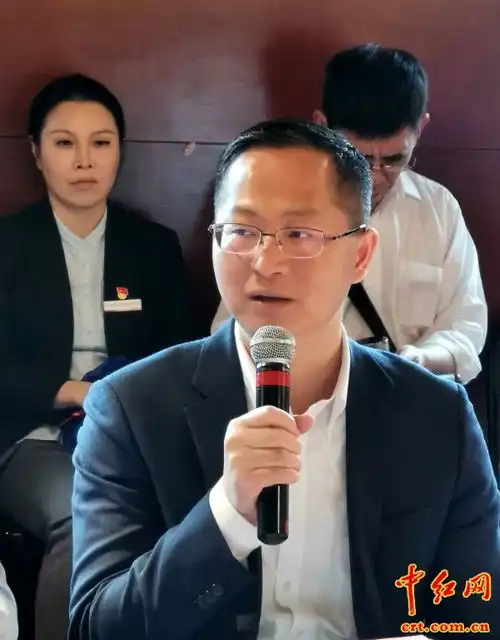 亚林张军小瑞纪念张执一同志诞辰110周年图片展在沪举办
