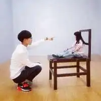 逗比情侣头像一男一女
