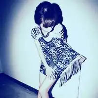 谁能给我两张qq情侣头像一张是男的一张是女的要漂亮点