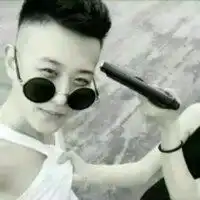戴圆框眼镜的男生头像微信头像图片大全
