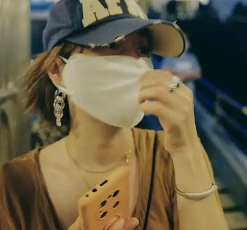 马伊琍抽烟频频被拍,跟文章离婚后,她的好口碑只维持了一年
