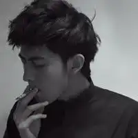 一个男人孤独抽烟图片微信头像图片大全

