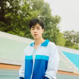 胡一天帅帅帅微凉港风的美拍

