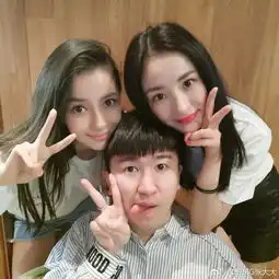angelababy杨幂素颜这么美,她们的口红色号卖疯了
