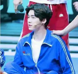 杨洋鹿晗吴亦凡李易峰谁是你的校服男神
