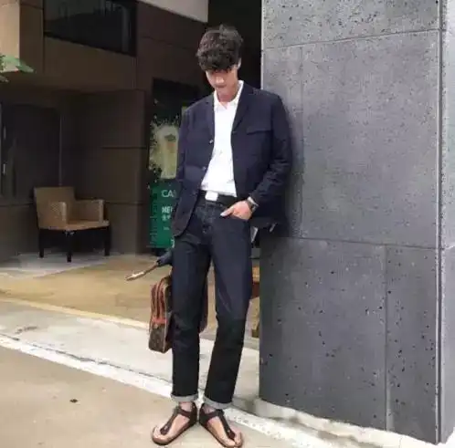 男生秋冬穿搭也困难看看这些穿搭,感觉自己都要恋爱啦
