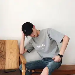 男生个性冷淡风大图
