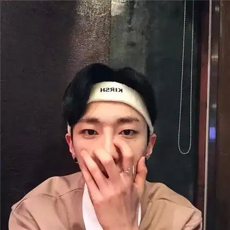 男生假装爱你才有的四个表现中招赶紧分,别再傻傻当备胎
