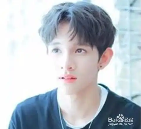 男生心形刘海教程

