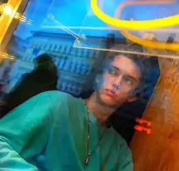 男生头像如果有人能因为认识我而感到幸运那该是多甜的一件事呀
