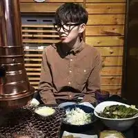 有点颓废的男生头像最新安静也是一种心情
