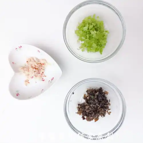 宝宝辅食当了三年的全职妈妈,我总结了这些经验,一个人带娃做辅食不再慌乱
