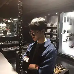 小哥哥头像我只喜欢你我看过那么多云你是最灵动的那一朵
