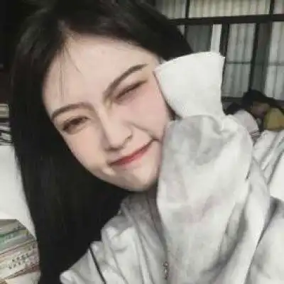 可爱头像女生萌萌哒在乎你的人口袋总有糖
