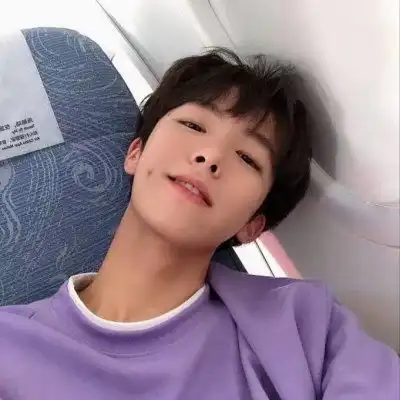 2020年最火情侣头像
