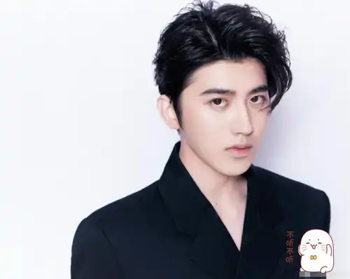 周杰伦粉丝vs蔡徐坤粉丝,00后输给90后ikun心疼坤坤
