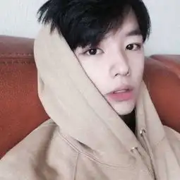男生害怕失去你,才会有这3个特征,好好珍惜小奶狗吧
