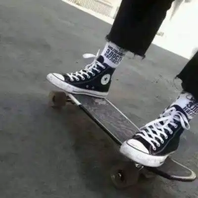 滑板男头只要你愿意我永远都在
