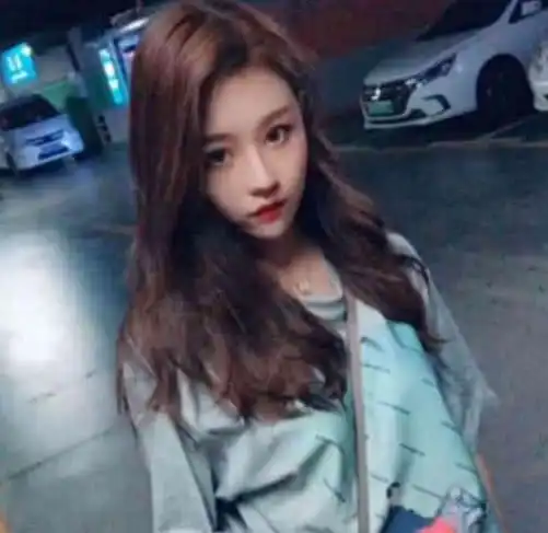 抖音三美vs斗鱼三美,斗鱼大获全胜,冯提莫一人碾压全部
