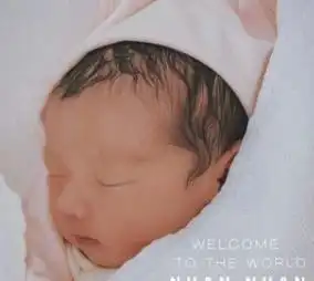 37岁男星喜得二胎小11岁娇妻两年生两胎,今儿女双全太幸福
