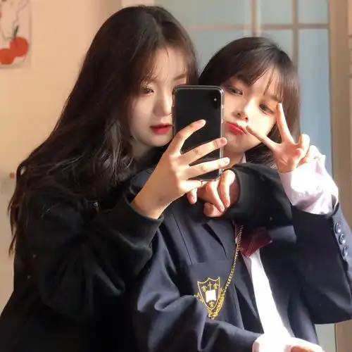 闺蜜头像和你分享过的日子,不比初恋少半分
