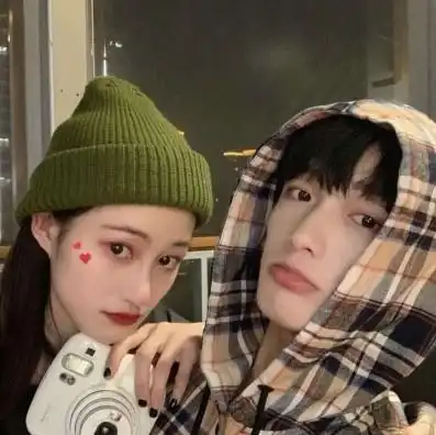 异性夜聊,秒回你消息的男生,前2种只是玩玩,最后才是真爱事情
