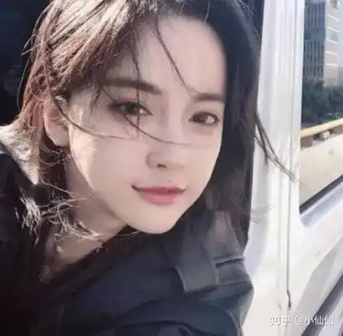 南朝有佳人,从韩国花蛇到中国最美抖音网红潘十亿
