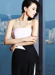 高圆圆登港版cosmo封面白裙维港尽显从容优雅