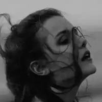 女生头像伤心欲绝图片微信头像图片大全

