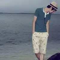 低头戴帽子的男生头像微信头像图片大全
