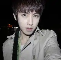 蛮多的网络红人男生头像
