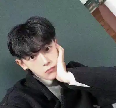 是什么让他暂时放弃仇恨坚持活下去
