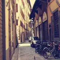 街头黑白文艺图片微信头像图片大全
