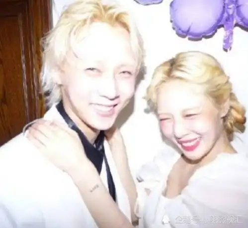 真情侣组合来了泫雅与男友金晓钟9月9日将合体出道
