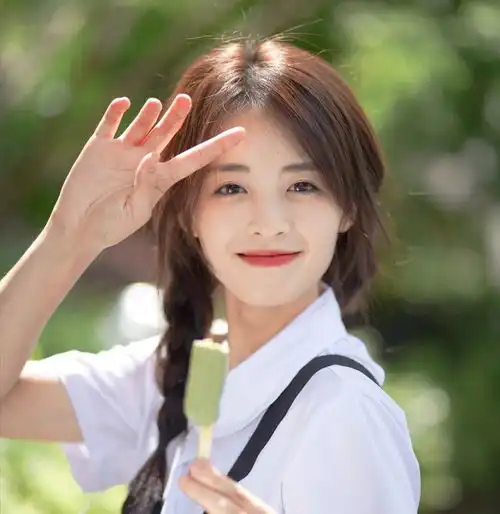 青春活力,女生头像
