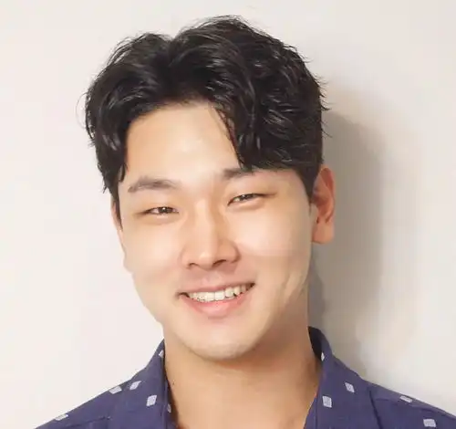 style适合男性脸型的造型
